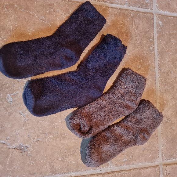 Fleece Socks - Ultra Plush 8 Pair EUC - Picture 10 of 10